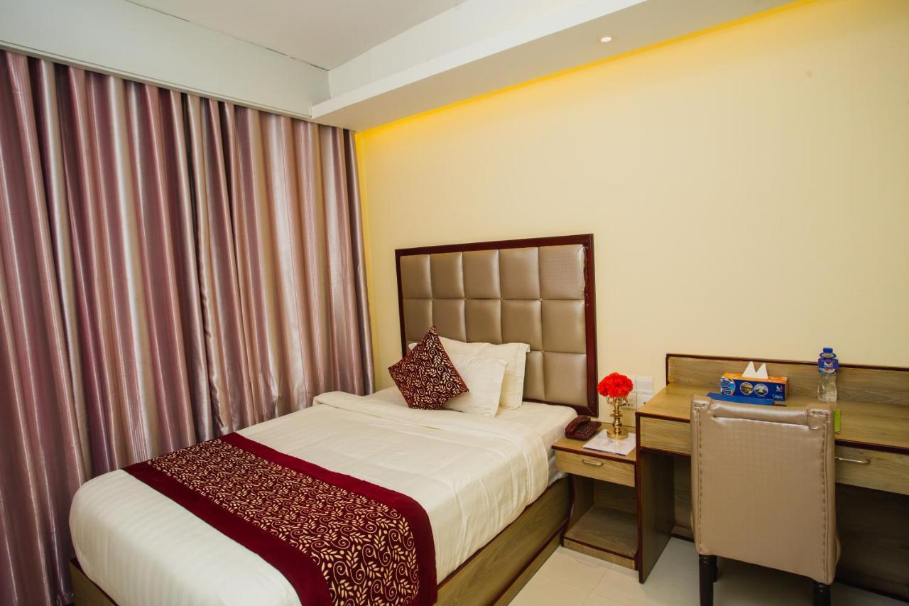 Hotel Mira Garden Szilhet Kültér fotó