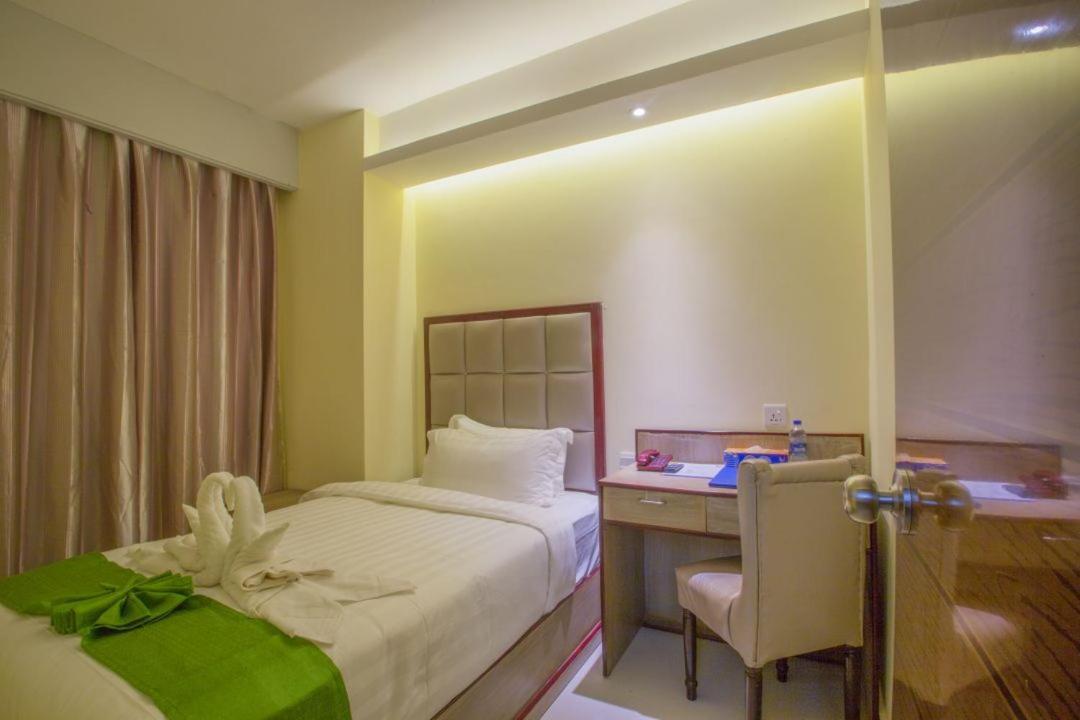 Hotel Mira Garden Szilhet Kültér fotó
