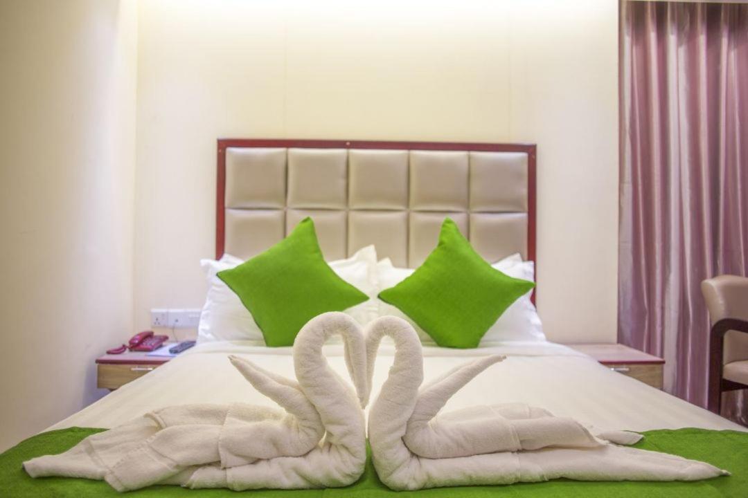 Hotel Mira Garden Szilhet Kültér fotó