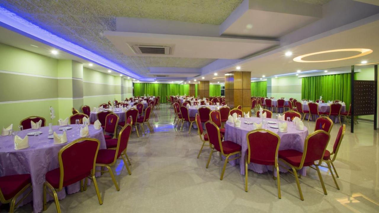 Hotel Mira Garden Szilhet Kültér fotó
