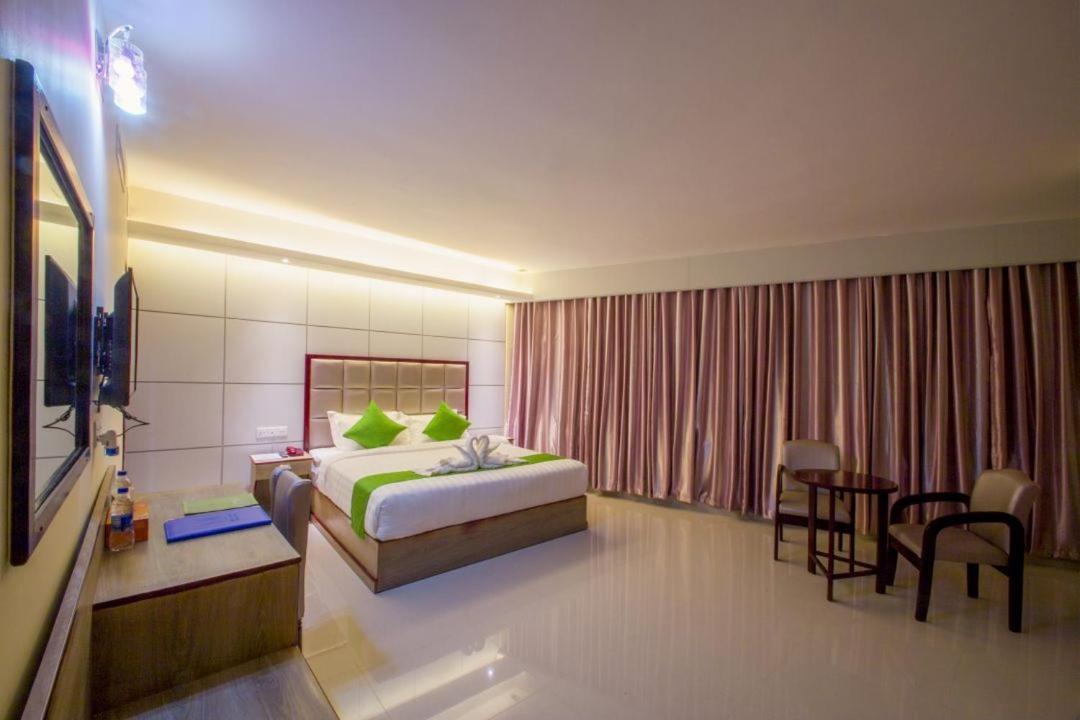 Hotel Mira Garden Szilhet Kültér fotó