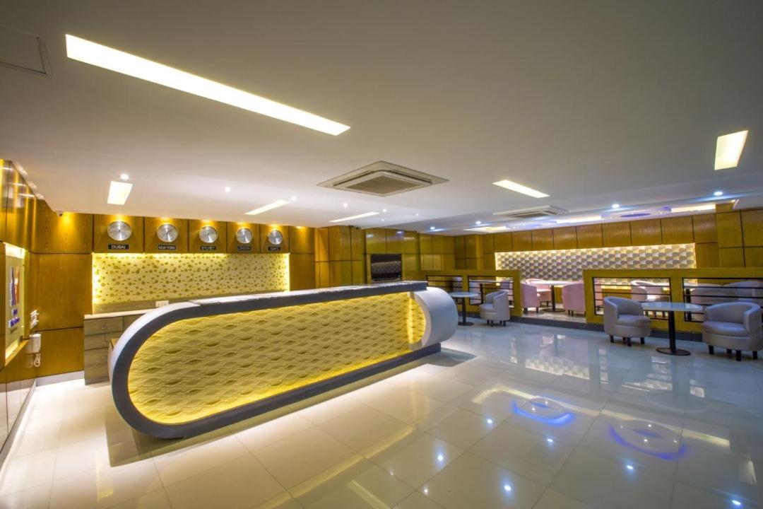 Hotel Mira Garden Szilhet Kültér fotó