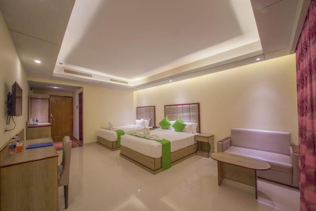Hotel Mira Garden Szilhet Kültér fotó