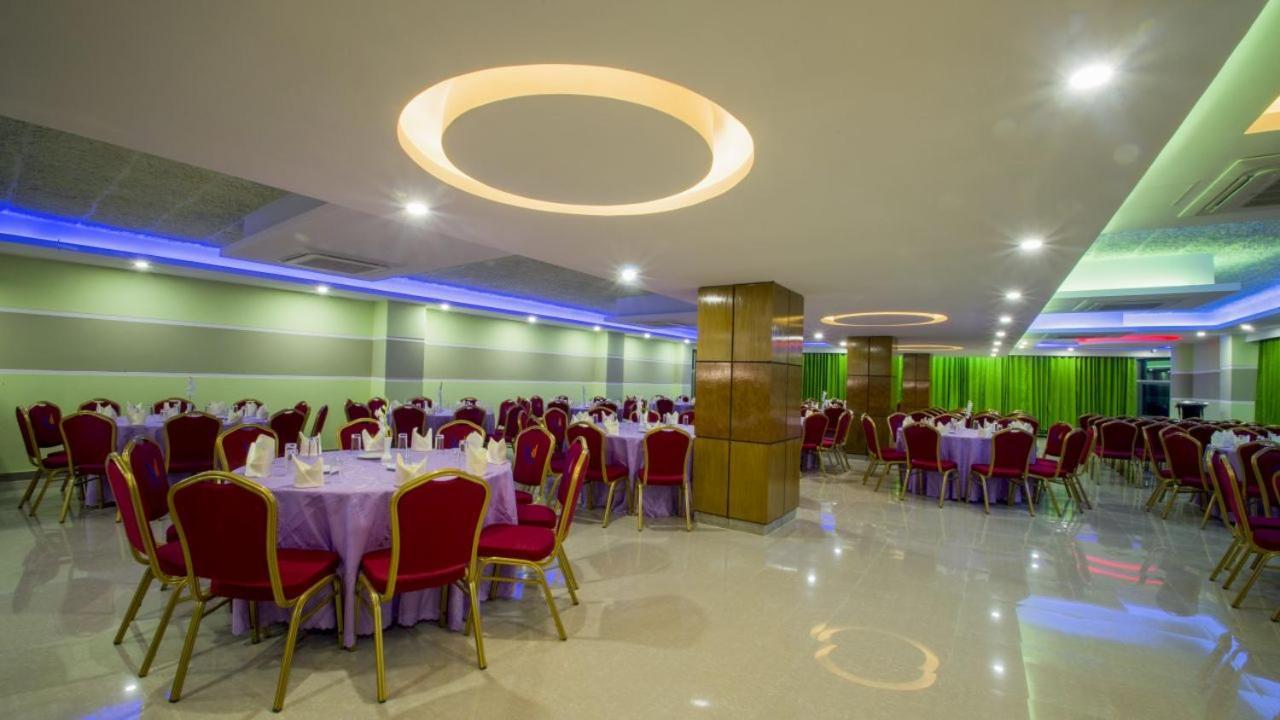 Hotel Mira Garden Szilhet Kültér fotó